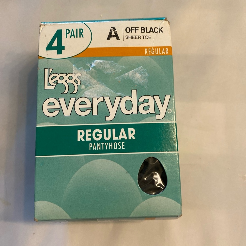 L’eggs size a off black 4 pairs